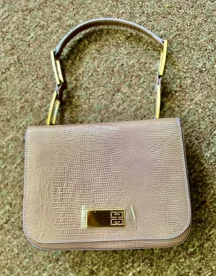 Cartera Givenchy Cuero Lila Tono Dorado Herrajes Papeles de Registro Originales Foto 1 de 4