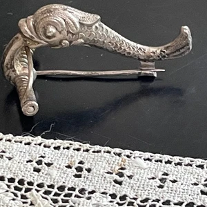 2" Antique Koi Fish w Wires Spring Hinge for Scarf or Tie Silver 800 Mark - Picture 1 of 9