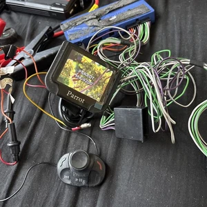 Parrot MKi9200 Bluetooth Kit Manos Libres Transmisión de Música - Imagen 1 de 8