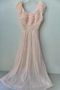 Vintage rosa transparentes Chiffon Nachthemd 36 Lagenlook Spitze Nylon Kokette Rüschen Mieder - Bild 1 von 8