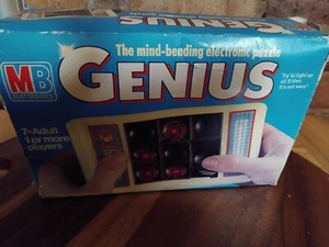 juego electrónico genius vintage juegos mb en caja - Imagen 1 de 5
