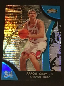 Aaron Gray #101/199 ~ 2007-08 Topps Finest Refractor AZUL Paralelo #83 RC BULLS - Imagen 1 de 2