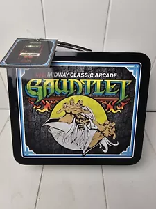 Midway Classic Arcade Tin Lunch Box, Gauntlet 2017 NEW UNUSED - Picture 1 of 9