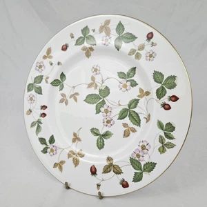 Plato de cena Wedgwood England Wild Strawberry Bone China usado en excelente estado Inglaterra - Imagen 1 de 11