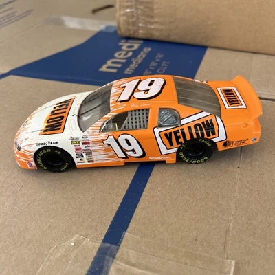 1999 RCCA Elite Mike Skinner #19 Yellow Freight  Monte Carlo  #404/1000 1/24 NIP - Image 1 of 4