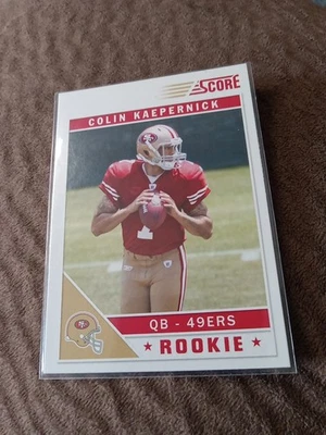 2011 Score - Rookie Colin Kaepernick #320 Glossy (RC) - Image 1 of 2