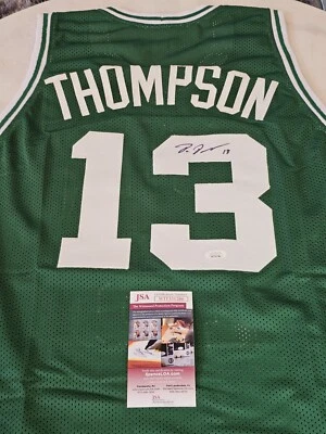 Camiseta deportiva Tristan Thompson autografiada/firmada certificado de autenticidad JSA verde personalizada  Foto 1 de 4