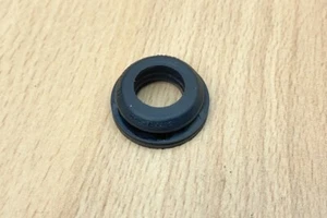 BRAKE SERVO VACUUM TUBE GROMIT - Jaguar X-Type S-Type XJ XK XF - Picture 1 of 2