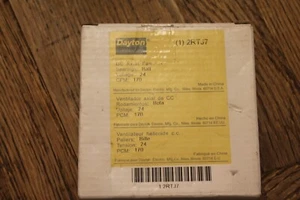 Ventilador axial Dayton, cuadrado, 4-11/16" H, 170 CFM 2RTJ7 Dayton 2RTJ7 190735230374 negro - Imagen 1 de 2