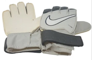 Nike GK Youth Goalkeeper Gloves Size 5 - Picture 1 of 1