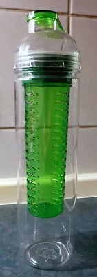 Sportflasche Trinkflasche Wasserflasche Infuser Fruchteinsatz Fitness Wellness - Bild 1 von 3