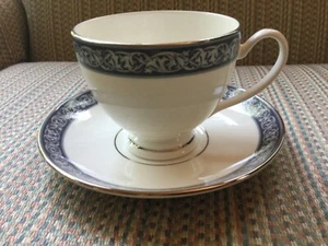 “WESTPORT” de WATERFORD - TAZA Y PLATILLO -- ELEGANTE - 12 DISPONIBLES - R11 - Imagen 1 de 3