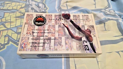 Basketball Cards Lot 1993-94 Skybox Premium Series Box Set 326 Cards NBA Vintage - Image 1 of 4