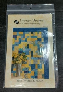 Atkinson Designs Yellow Brick Road  2007 Fat Quarter Quilt Pattern - Picture 1 of 3