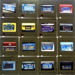 Original 1980s Photo KODACHROME 35mm SLIDE LOT California VANITY LICENSE PLATES - Foto 1 di 6