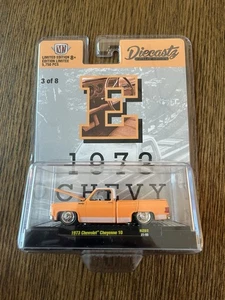 M2 Diecastz Exclusive Trucks 1973 Chevrolet Cheyenne 10 New Limited - E - Orange - Picture 1 of 2