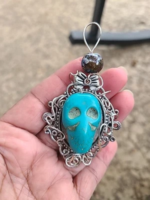 手工制作Helloween服装珠宝绿松石色骷髅项链 — 第 1/3 张图片