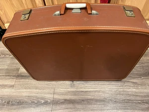 Vintage 60er braun Hartschalenkoffer Kunstleder Retro Koffer Vitrine ohne Schlüssel - Bild 1 von 3