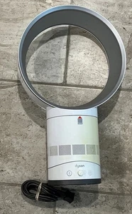 Dyson Air Multiplier AM01 30cm Satin White/Silver Table Fan Power cord FREE SHIP - Picture 1 of 8