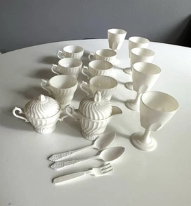Plastic Play Toy Dishes Kids Tea Set, Tea Cups, Goblets Vintage - Picture 1 of 10