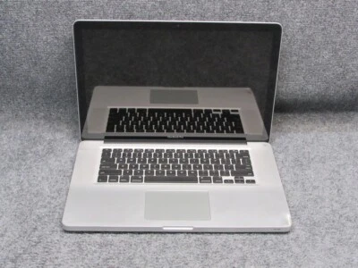 Apple A1286 MacBook Pro 15" Laptop Intel Core i5-520M 2.40GHz 4GB RAM 320GB HDD - Image 1 of 4
