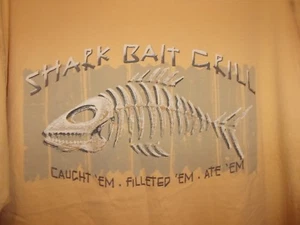 Shark Bait Grill Caught em Filleted em Ate em yellow L t shirt - Imagen 1 de 2