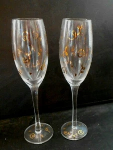 Two Gold Decorated Glass Champagne Flutes Hollywood Regency Festival Time - Picture 1 of 2