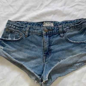 Free People denim shorts size 25 - Picture 1 of 4