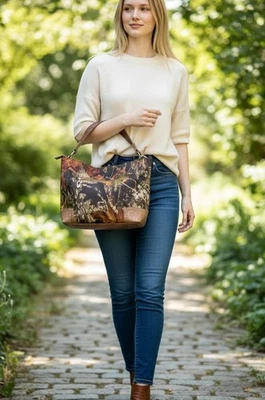 Bolso de Hombro Para Mujer Realtree Camuflado Marrón Imitación Cuero Borde Metal Anillos Bolso Prense Foto 1 de 4