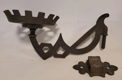 Antiguo soporte de lámpara de queroseno de aceite de metal fundido Art Deco salvamento incluye montaje en pared Foto 1 de 4