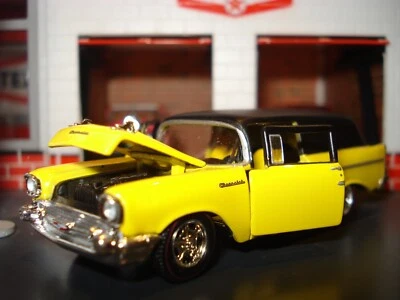 1957 CHEVROLET SEDAN DELIVERY 2 DOOR WAGON LIMITED EDITION 1/64 MODERN CUSTOM - Image 1 of 4