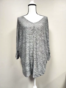 Tunica top grigio Lane Bryant collo a V anteriore e posteriore con maniche a pipistrello taglia 18/20 - Foto 1 di 3