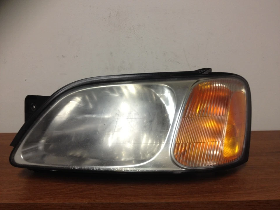 Faro izquierdo/conductor Subaru Legacy 2001 OEM Foto 1 de 1