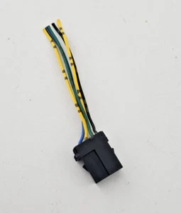 head light relay connector end 06-25 Yamaha Raptor 700 Plug Wire Harness #27 - Picture 1 of 10