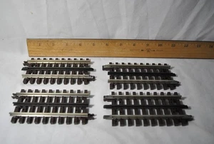 QTY.4 ATLAS # 6051 4-1/2" GERADES 3-SCHIENEN-GLEIS SPUR O - Bild 1 von 3