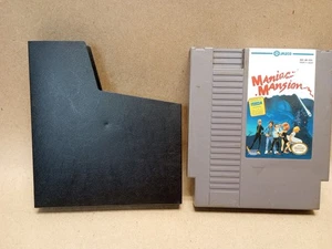 Maniac Mansion w/ Sleeve Nintendo Entertainment System 1990 Authentic NES TESTED - Picture 1 of 5