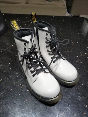 Botas Dr Martens Doc Niños Niño Talla 3 Charol Blanco Airwair 1460J Usadas Foto 1 de 4