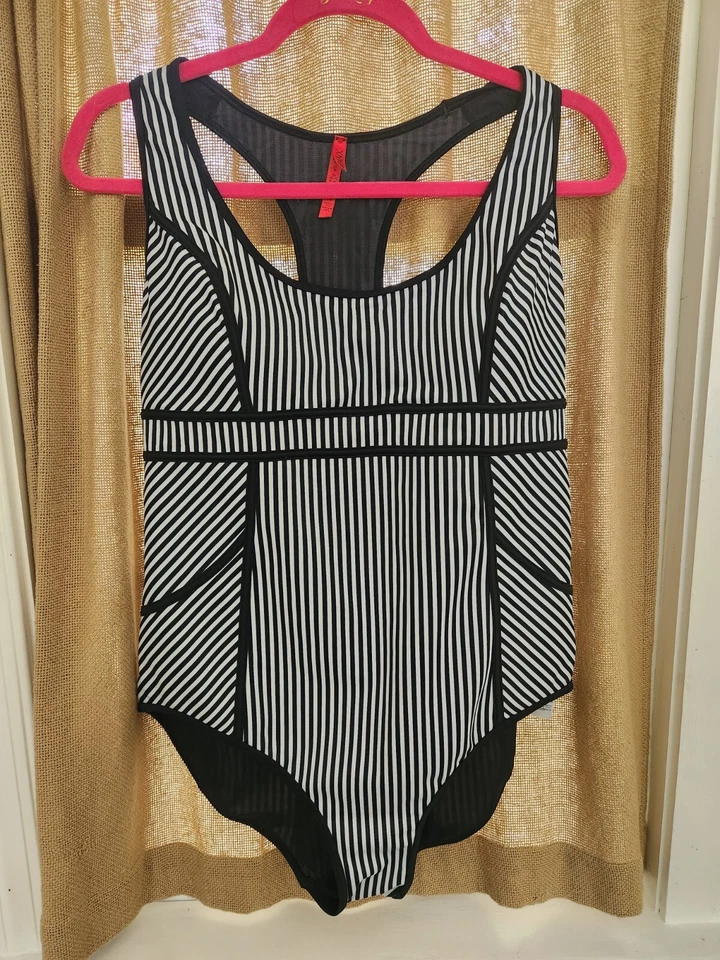 Maiô Spanx 16 peça única emagrecimento - Imagem 1 de 4