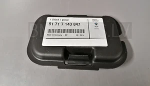 NEW GENUINE BMW 3 SER E90 E91 & LCI WHEEL ARCH ACCESS COVER FRONT 7143847 - Picture 1 of 10