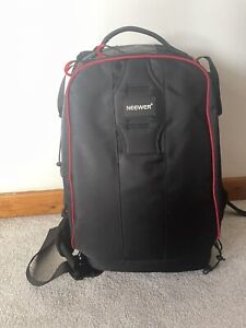 Neweer Padded Camera Backpack Bag With Lock