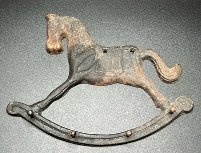 Vintage Rustic Cast Iron Wall Mount Rocking Horse Key Holder w/ 4 Pegs 8" Long - Image 1 of 4