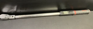 LLAVE DINAMOMÉTRICA ELECTRÓNICA CABEZAL FLEXIBLE ATECH3FR300B 1/2" 15-300 FT-LB - Imagen 1 de 8