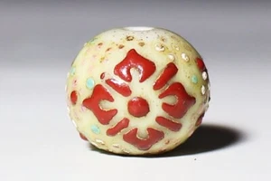 Netsuke Inro Ojime Sagemono Meiji Japan Antique Colored Porcelain Chrysanthemum - Picture 1 of 4
