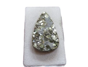 Pirite su Matrix Cabochon 34,3x21,6 mm 69 ct. N. U31482 - Foto 1 di 1