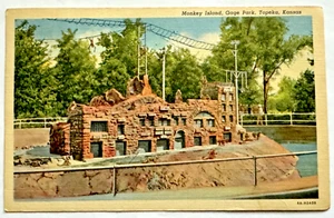 Monkey Island Gage Park Topeka Kansas KS Monkey Zoo Ausstellung 1944 Leinen Postkarte - Bild 1 von 2