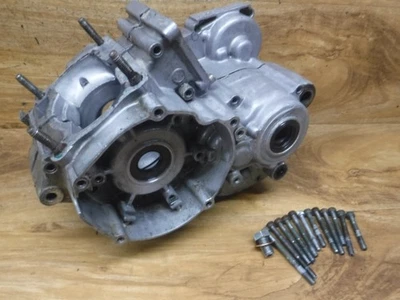 1994-1995 Yamaha YZ125 YZ 125  Crankcase Case Half Halfs Block 4JY-15111-01-00 - Image 1 of 4