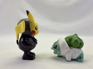 Hood Pikachu & Bulbasaur Hoodie Vinyl Figuren gebraucht - Bild 1 von 10