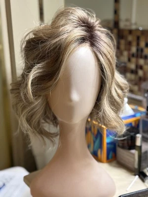 Raquel Welch "Unfiltered" wig - Average - RL12/22SS - medium length - Image 1 of 4
