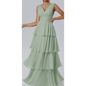 BRIDESMAID 14 1X plus sage green tiered Amabel formal party maxi dress NEW B96 - Picture 1 of 8