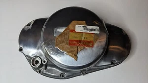 Suzuki 76-77 GT500 T500 Clutch Cover NOS - Picture 1 of 4